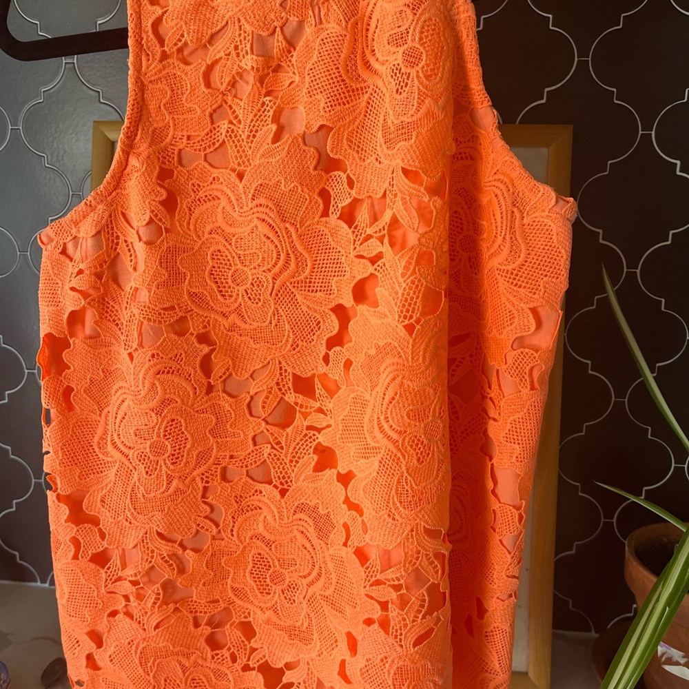 Selling Gianni Bini lace summer top.